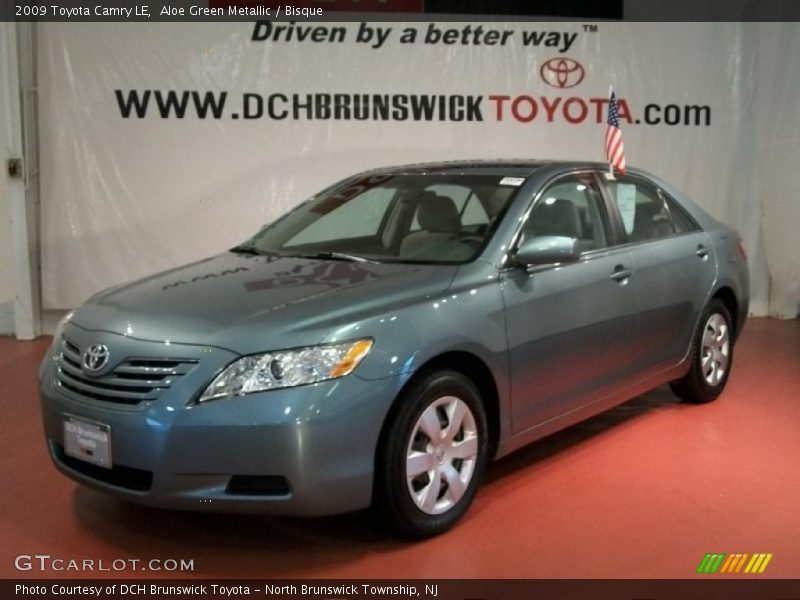 Aloe Green Metallic / Bisque 2009 Toyota Camry LE
