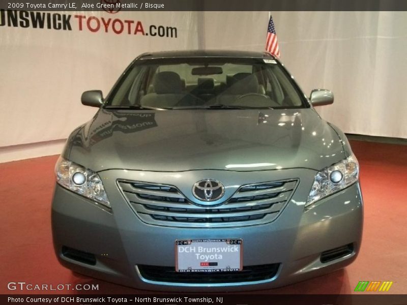 Aloe Green Metallic / Bisque 2009 Toyota Camry LE