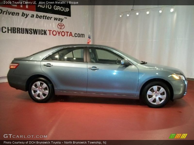 Aloe Green Metallic / Bisque 2009 Toyota Camry LE