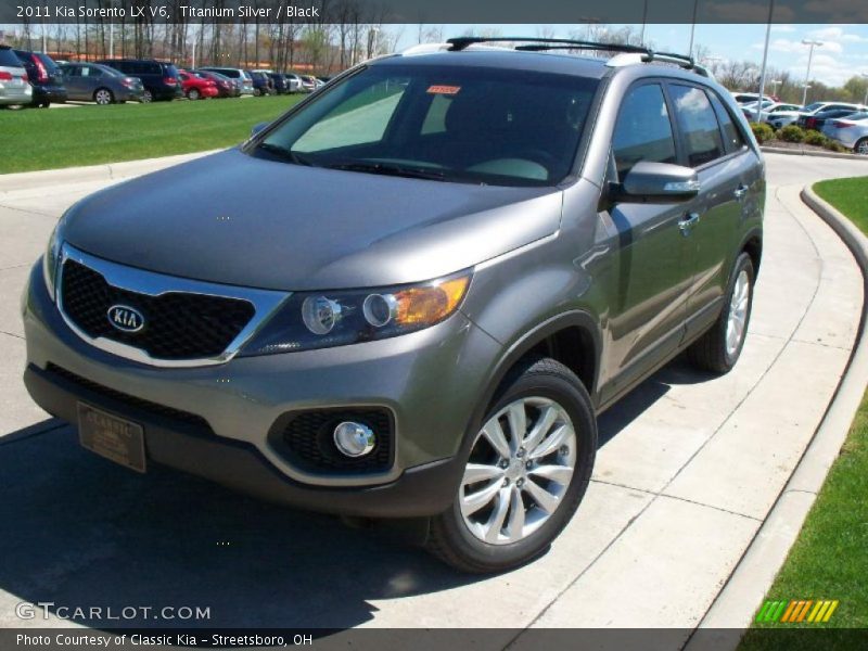 Titanium Silver / Black 2011 Kia Sorento LX V6