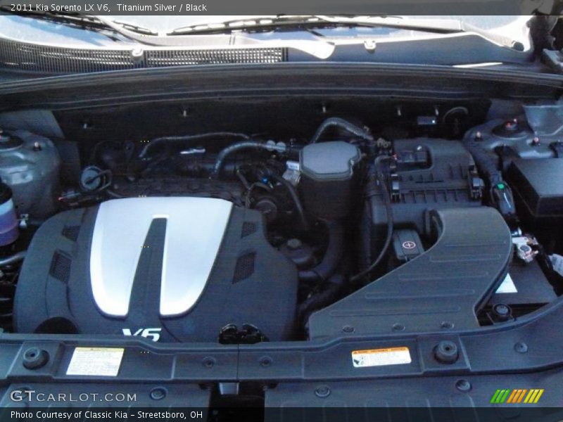 Titanium Silver / Black 2011 Kia Sorento LX V6