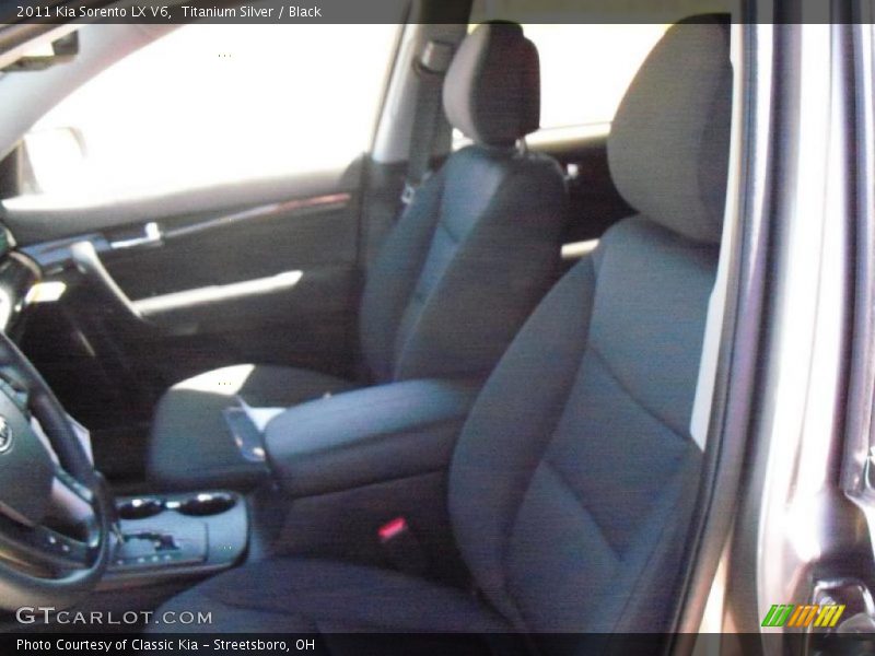 Titanium Silver / Black 2011 Kia Sorento LX V6