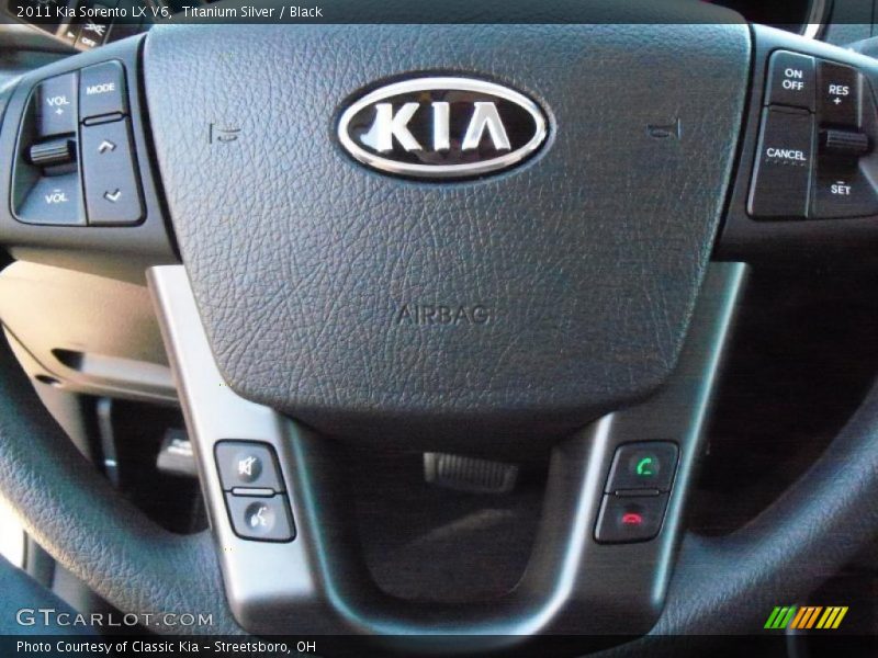 Titanium Silver / Black 2011 Kia Sorento LX V6