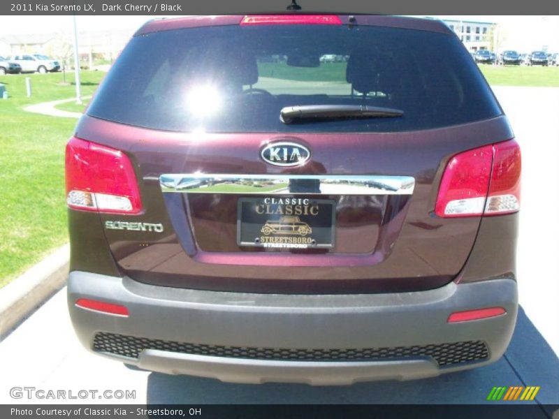 Dark Cherry / Black 2011 Kia Sorento LX
