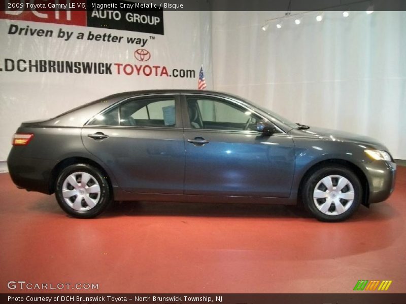 Magnetic Gray Metallic / Bisque 2009 Toyota Camry LE V6