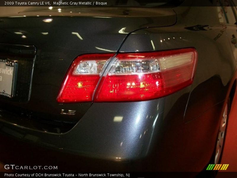 Magnetic Gray Metallic / Bisque 2009 Toyota Camry LE V6