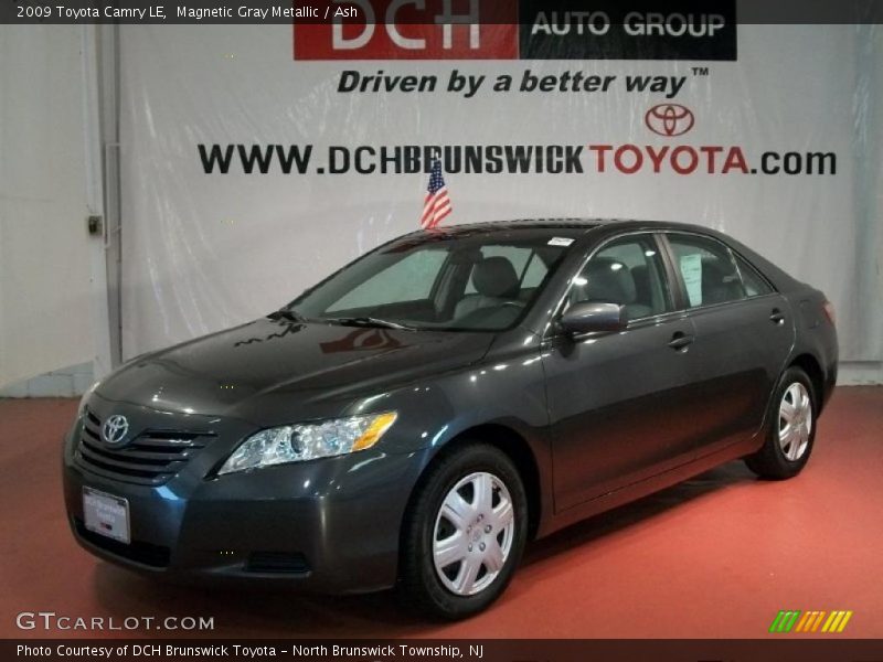 Magnetic Gray Metallic / Ash 2009 Toyota Camry LE