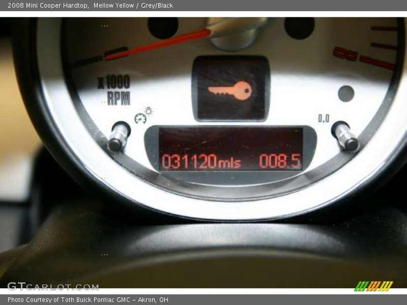 Mellow Yellow / Grey/Black 2008 Mini Cooper Hardtop