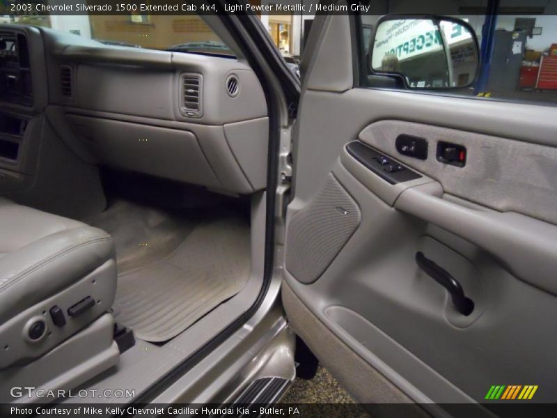 Light Pewter Metallic / Medium Gray 2003 Chevrolet Silverado 1500 Extended Cab 4x4