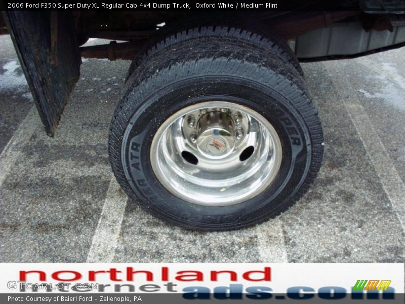 Oxford White / Medium Flint 2006 Ford F350 Super Duty XL Regular Cab 4x4 Dump Truck