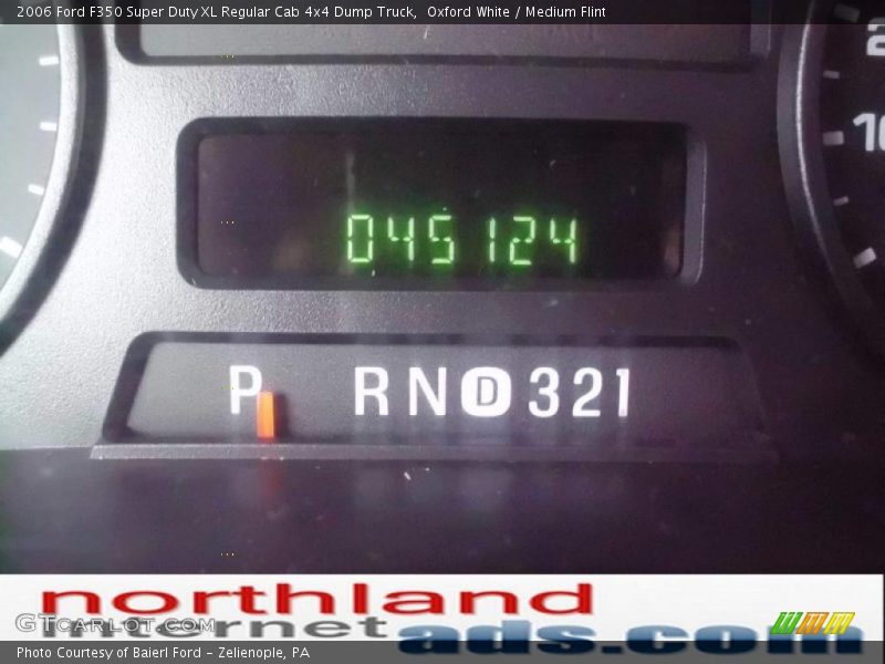 Oxford White / Medium Flint 2006 Ford F350 Super Duty XL Regular Cab 4x4 Dump Truck