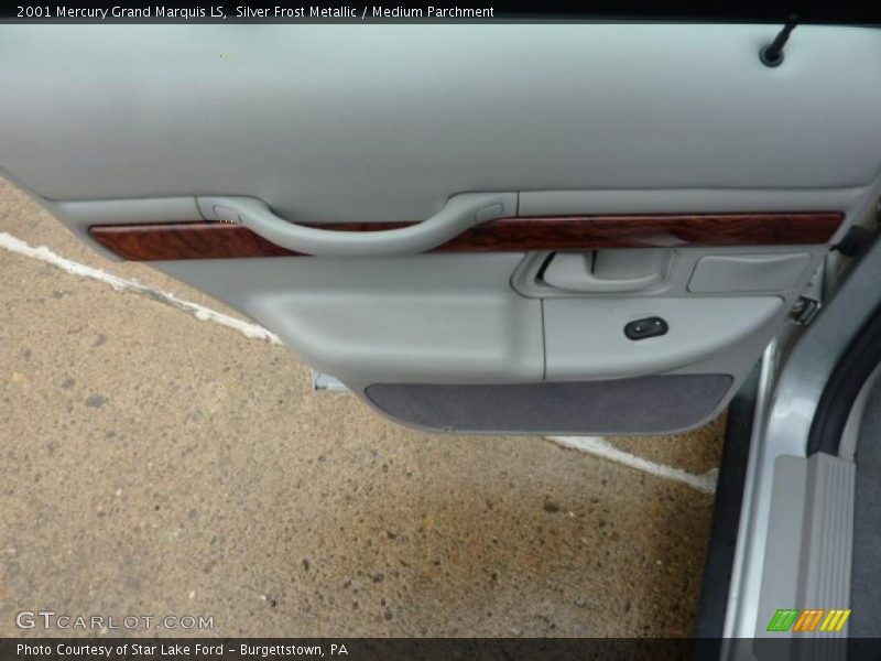 Silver Frost Metallic / Medium Parchment 2001 Mercury Grand Marquis LS