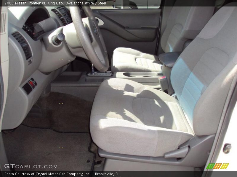Avalanche White / Steel 2005 Nissan Frontier XE King Cab