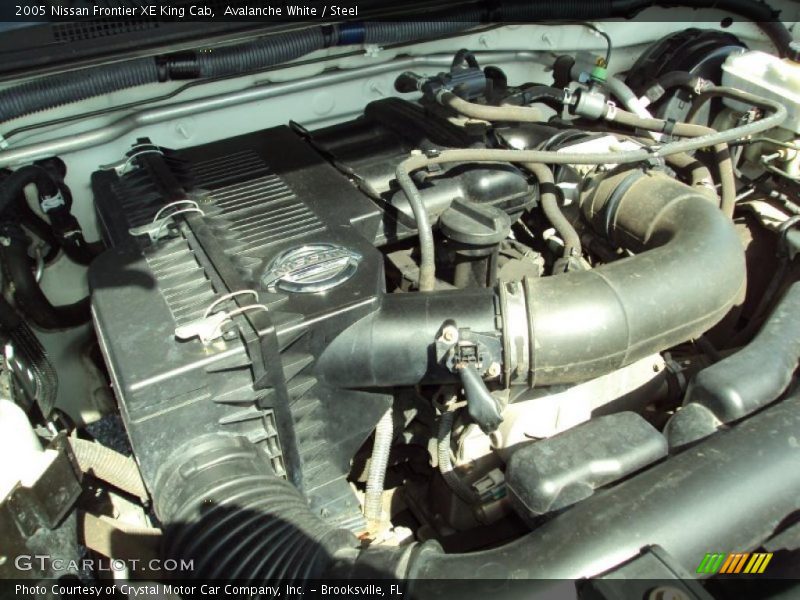 Avalanche White / Steel 2005 Nissan Frontier XE King Cab