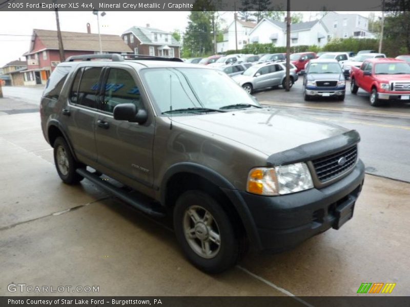 Mineral Grey Metallic / Graphite 2005 Ford Explorer XLS 4x4