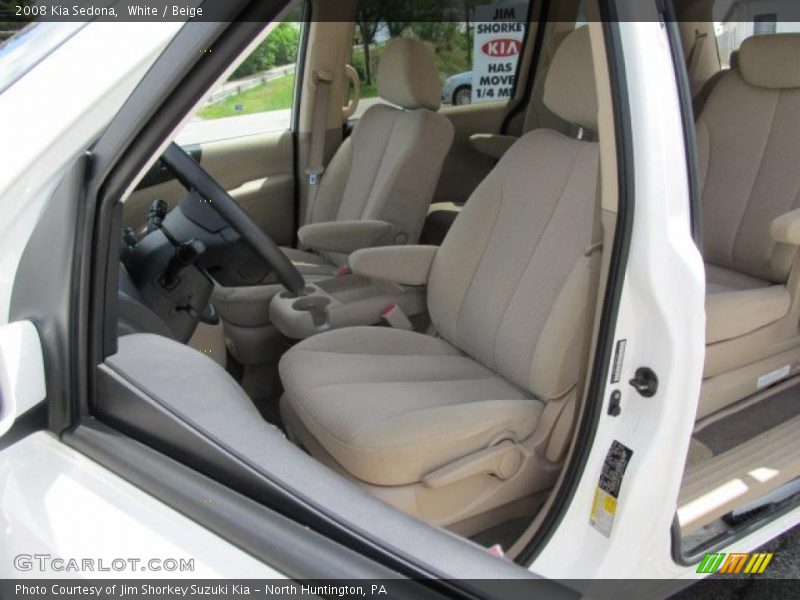 White / Beige 2008 Kia Sedona