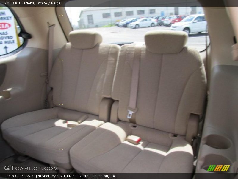 White / Beige 2008 Kia Sedona