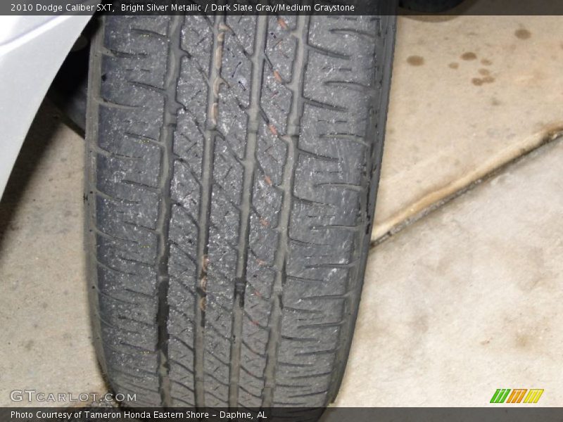Bright Silver Metallic / Dark Slate Gray/Medium Graystone 2010 Dodge Caliber SXT