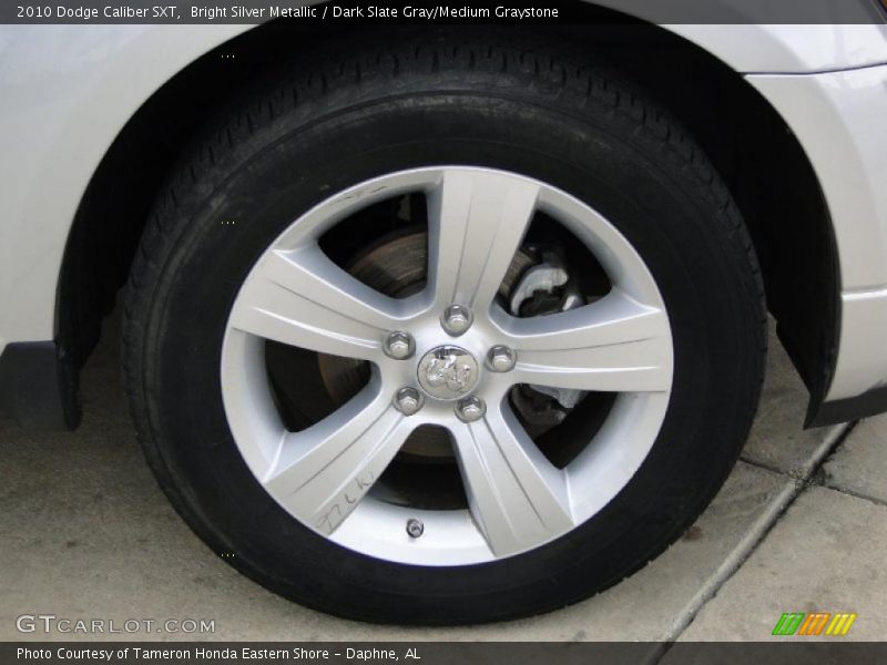 Bright Silver Metallic / Dark Slate Gray/Medium Graystone 2010 Dodge Caliber SXT