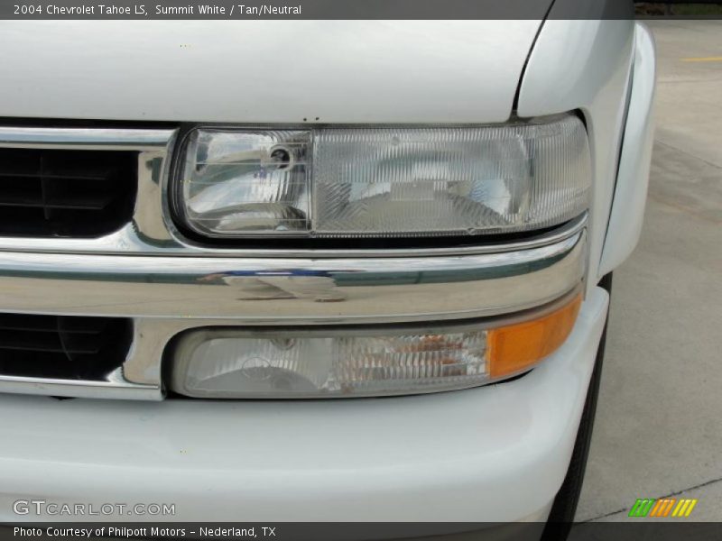 Summit White / Tan/Neutral 2004 Chevrolet Tahoe LS