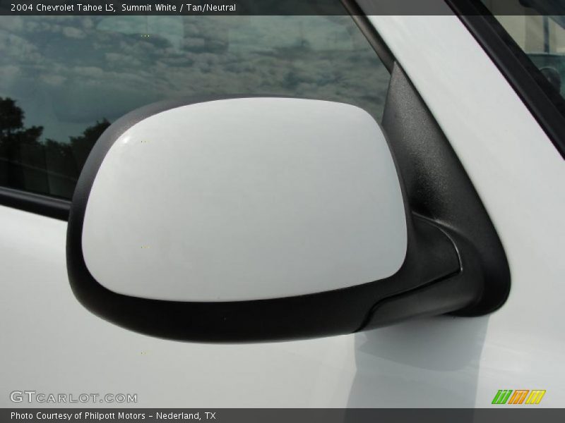 Summit White / Tan/Neutral 2004 Chevrolet Tahoe LS