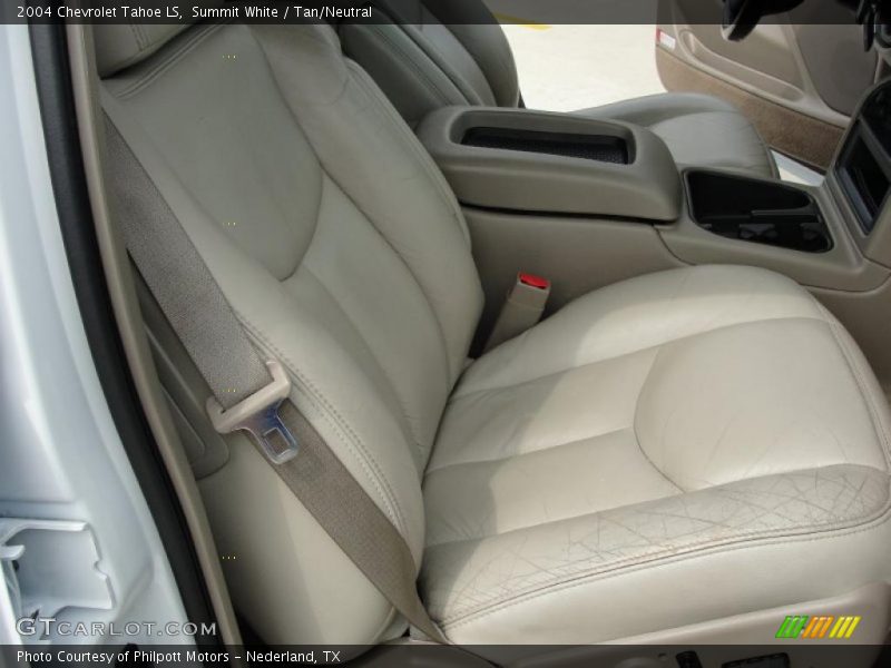 Summit White / Tan/Neutral 2004 Chevrolet Tahoe LS