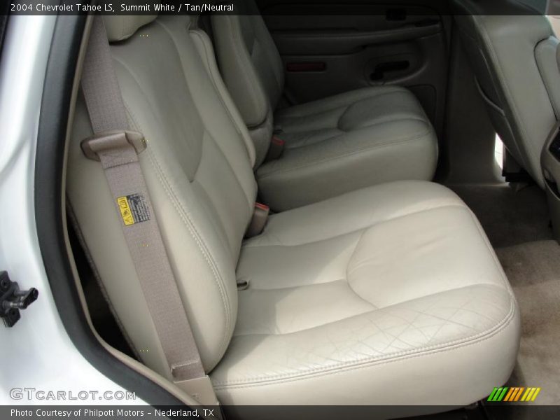 Summit White / Tan/Neutral 2004 Chevrolet Tahoe LS