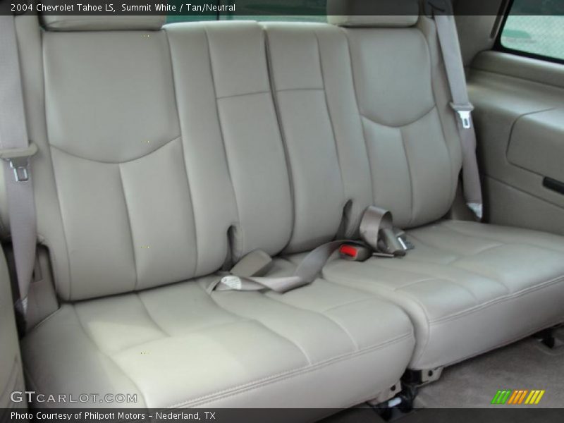 Summit White / Tan/Neutral 2004 Chevrolet Tahoe LS