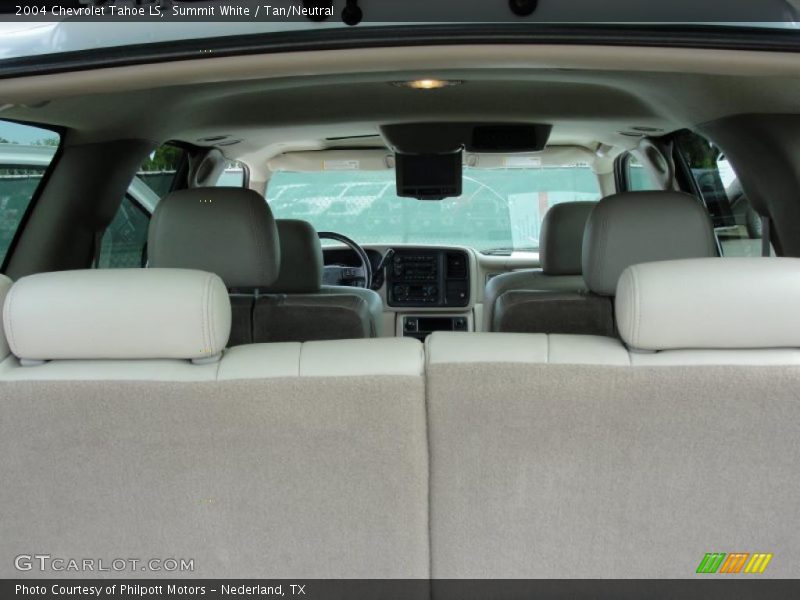 Summit White / Tan/Neutral 2004 Chevrolet Tahoe LS