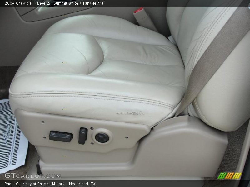 Summit White / Tan/Neutral 2004 Chevrolet Tahoe LS