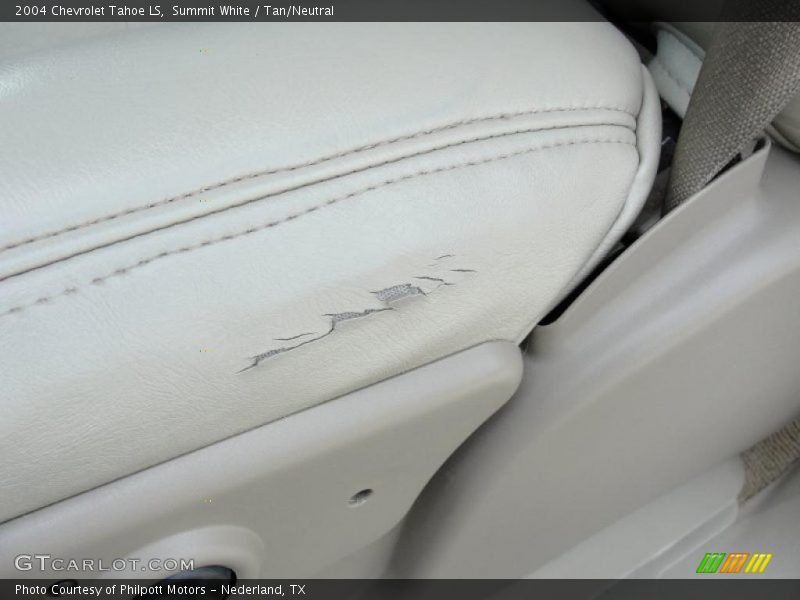 Summit White / Tan/Neutral 2004 Chevrolet Tahoe LS