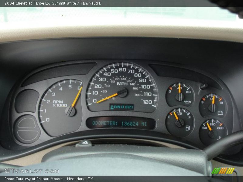 Summit White / Tan/Neutral 2004 Chevrolet Tahoe LS