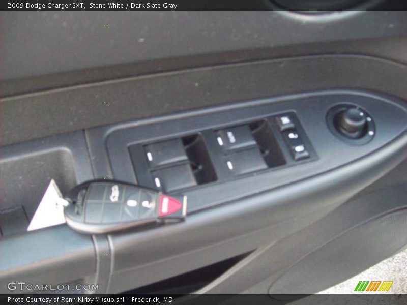Stone White / Dark Slate Gray 2009 Dodge Charger SXT