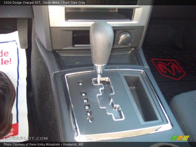Stone White / Dark Slate Gray 2009 Dodge Charger SXT