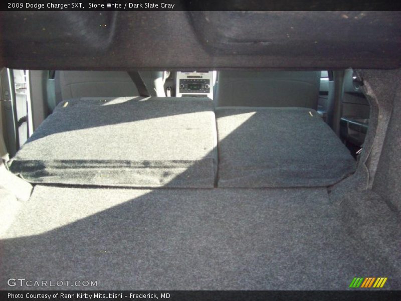 Stone White / Dark Slate Gray 2009 Dodge Charger SXT