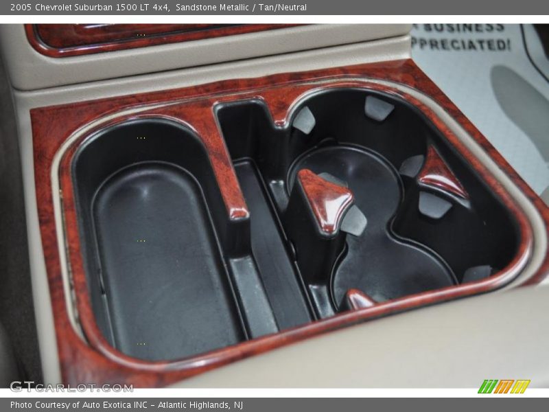 Sandstone Metallic / Tan/Neutral 2005 Chevrolet Suburban 1500 LT 4x4