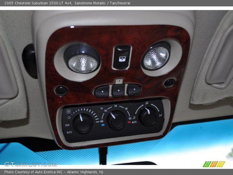 Sandstone Metallic / Tan/Neutral 2005 Chevrolet Suburban 1500 LT 4x4