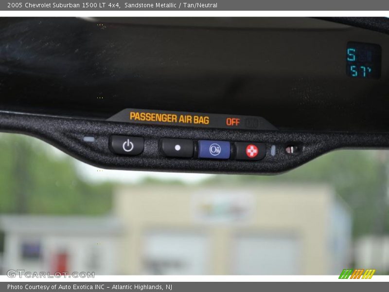 Sandstone Metallic / Tan/Neutral 2005 Chevrolet Suburban 1500 LT 4x4