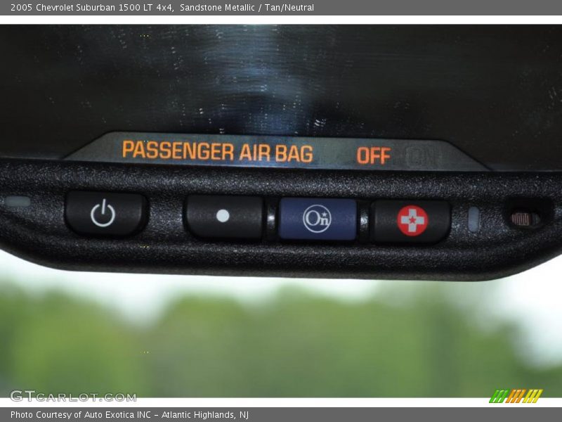 Sandstone Metallic / Tan/Neutral 2005 Chevrolet Suburban 1500 LT 4x4