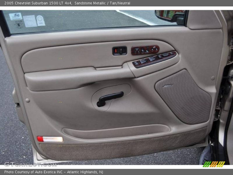 Sandstone Metallic / Tan/Neutral 2005 Chevrolet Suburban 1500 LT 4x4