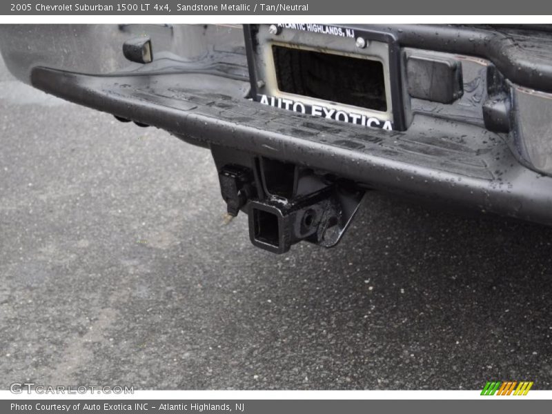 Sandstone Metallic / Tan/Neutral 2005 Chevrolet Suburban 1500 LT 4x4
