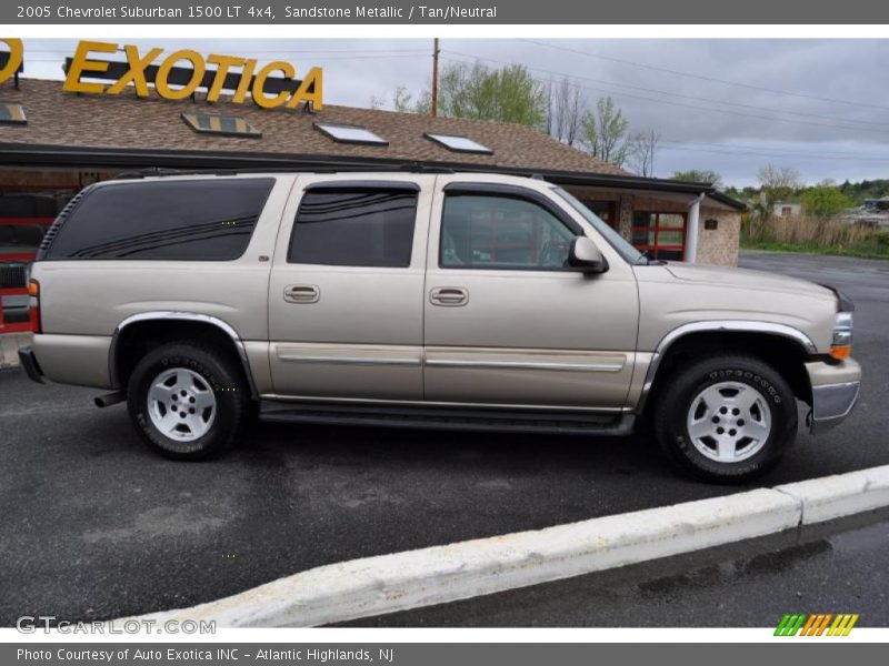 Sandstone Metallic / Tan/Neutral 2005 Chevrolet Suburban 1500 LT 4x4