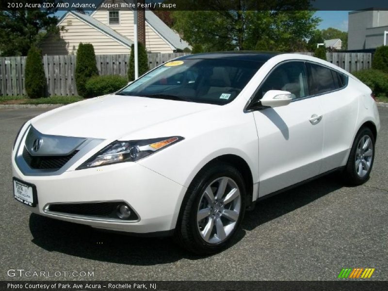Front 3/4 View of 2010 ZDX AWD Advance