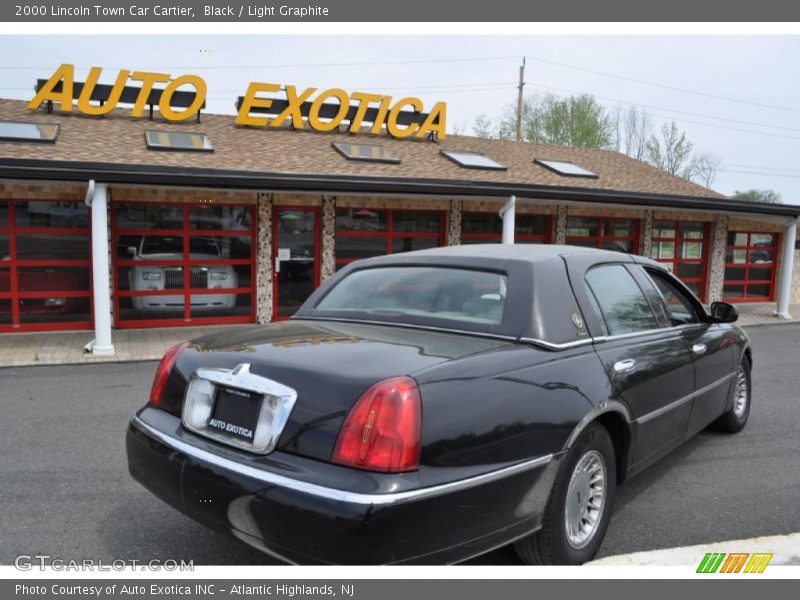 Black / Light Graphite 2000 Lincoln Town Car Cartier