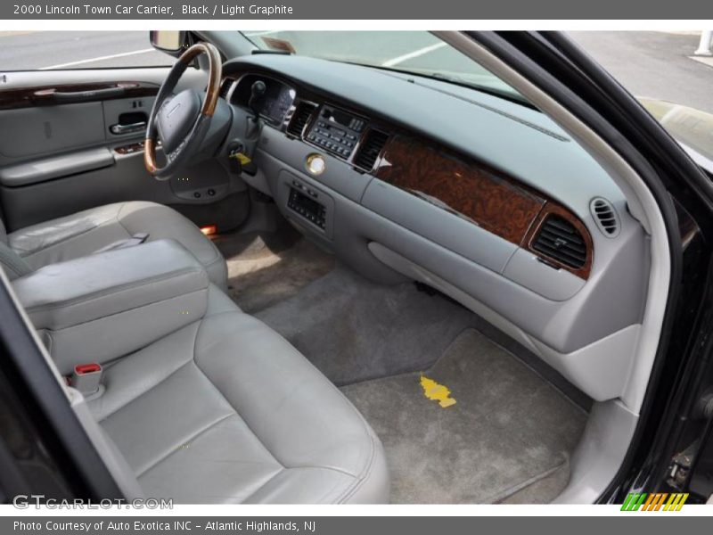 2000 Town Car Cartier Light Graphite Interior