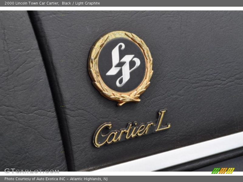 Black / Light Graphite 2000 Lincoln Town Car Cartier