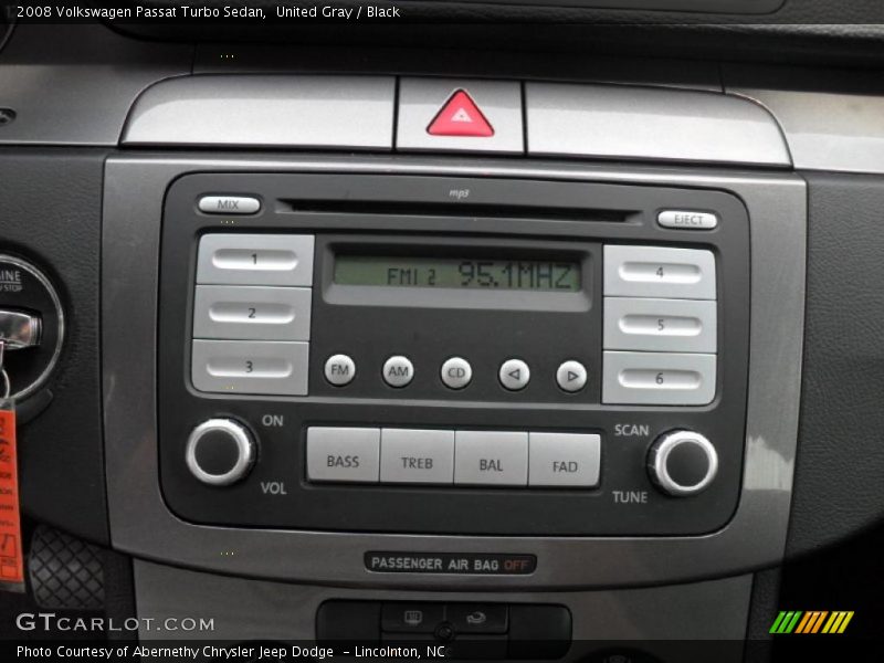 United Gray / Black 2008 Volkswagen Passat Turbo Sedan