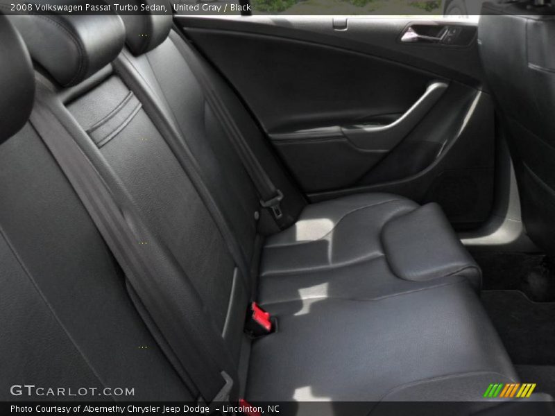 United Gray / Black 2008 Volkswagen Passat Turbo Sedan