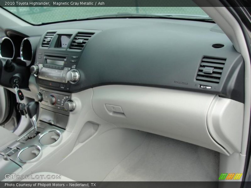 Magnetic Gray Metallic / Ash 2010 Toyota Highlander