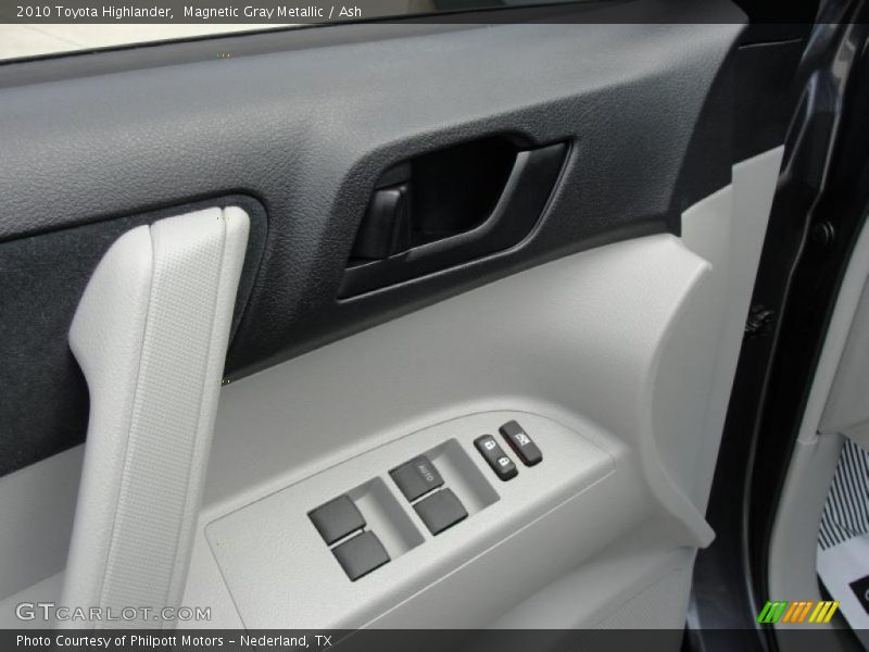 Magnetic Gray Metallic / Ash 2010 Toyota Highlander